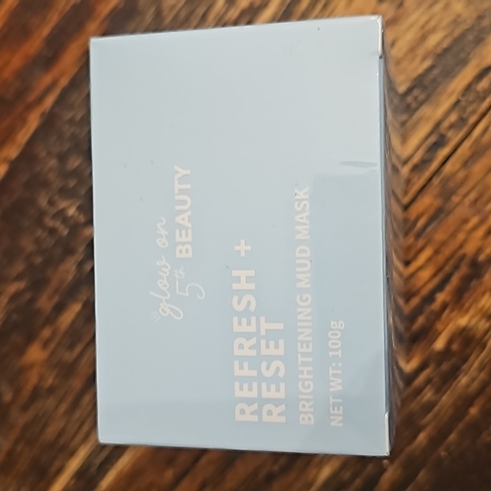 Glow on 5th beauty brightening mask new sealed